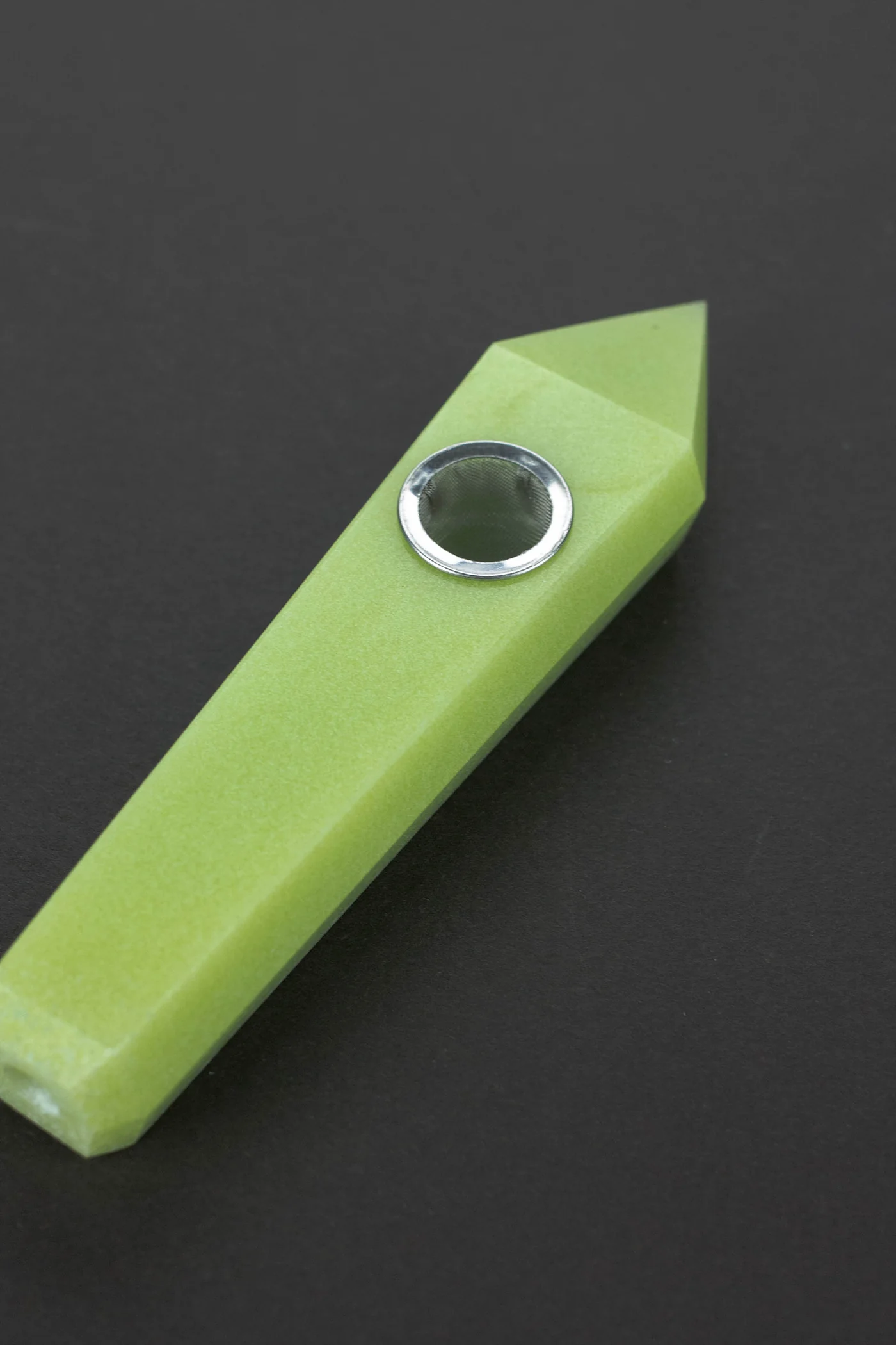 Green - Glow-In-The-Dark Luminous Crystal Stone Smoking Pipe No Choke